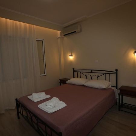 Angelos Apartments Lixouri Exterior foto