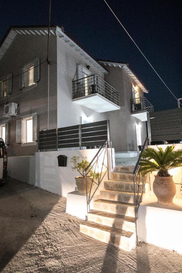 Angelos Apartments Lixouri Exterior foto