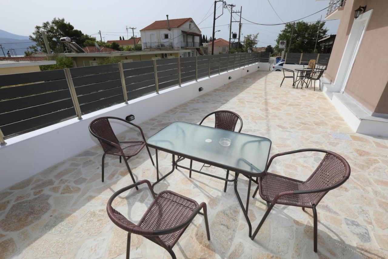 Angelos Apartments Lixouri Exterior foto